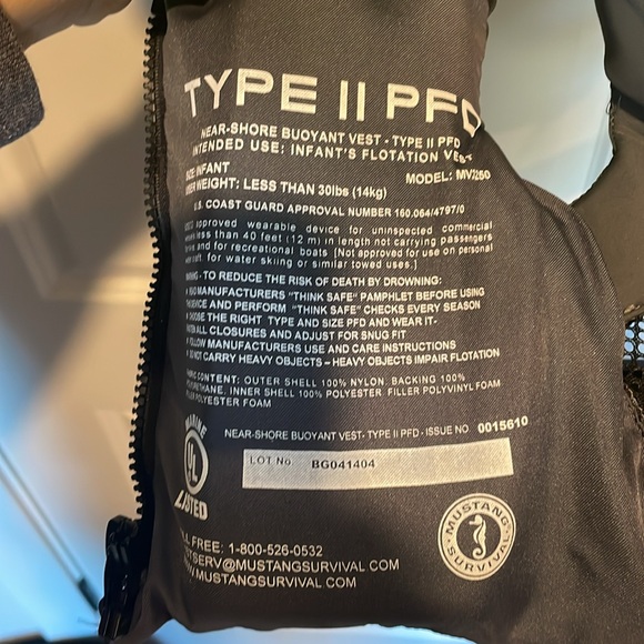 Infant Life Jacket- Mustang Survival - Picture 3 of 4